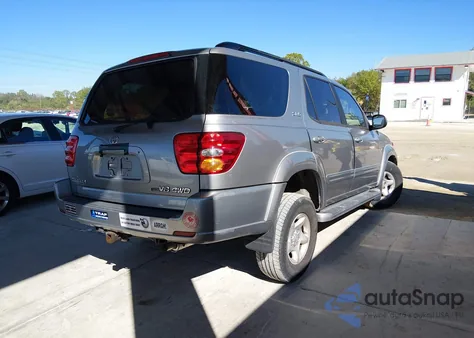 2001 Toyota Sequoia Sr5 V8 z USA, uszkodzony, nr VIN 5TDBT44AX1S040062